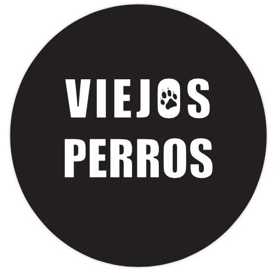 VIEJOS PERROS