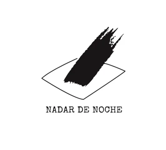 NADAR DE NOCHE