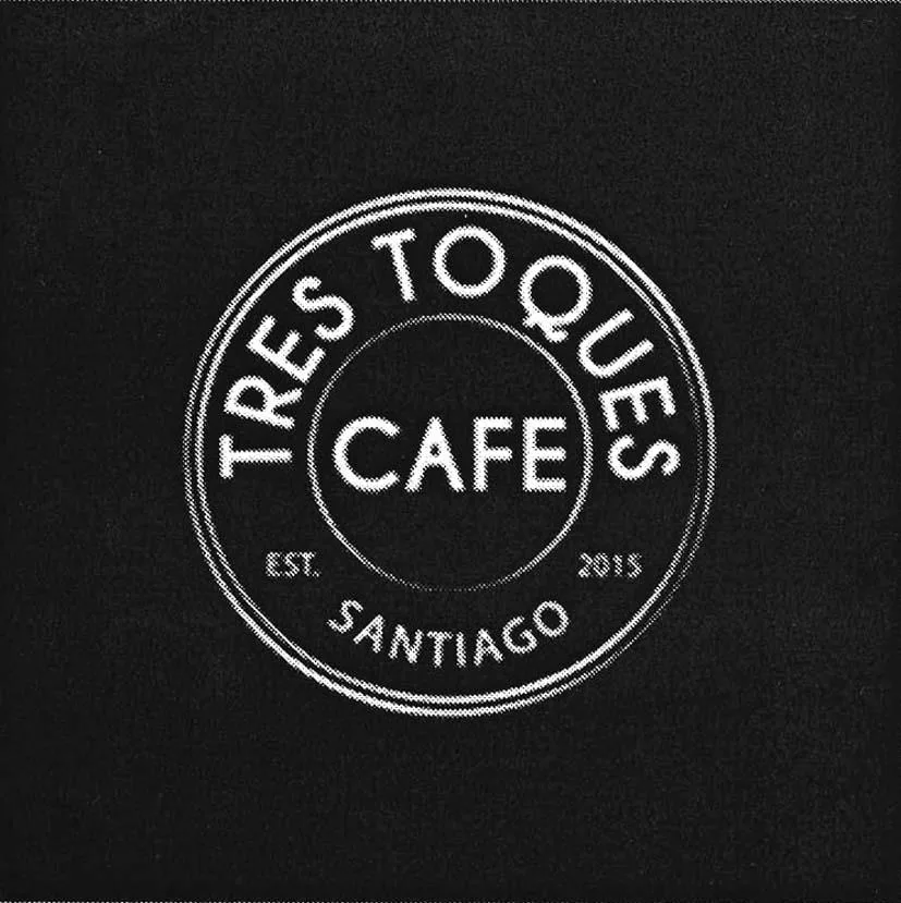 TRES TOQUES