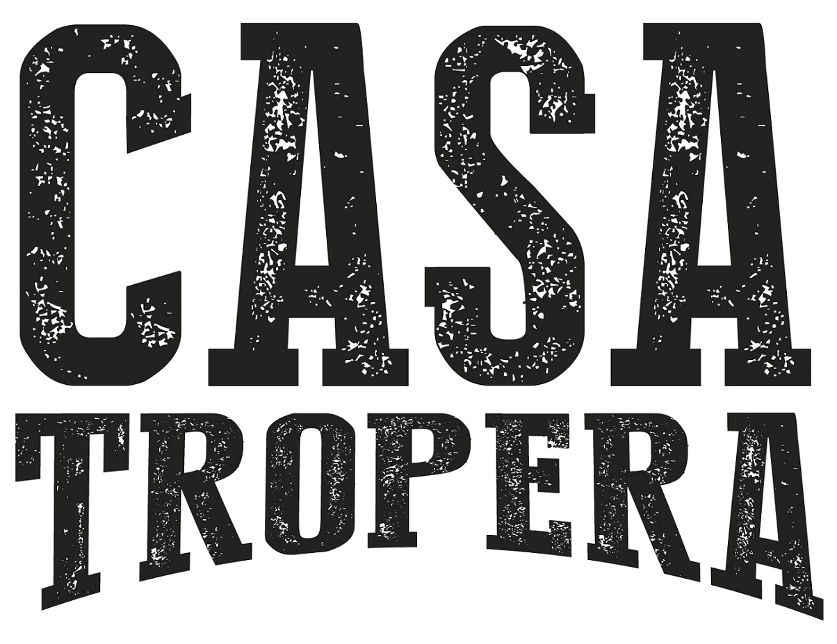 CASA TROPERA