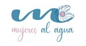 M MUJERES AL AGUA