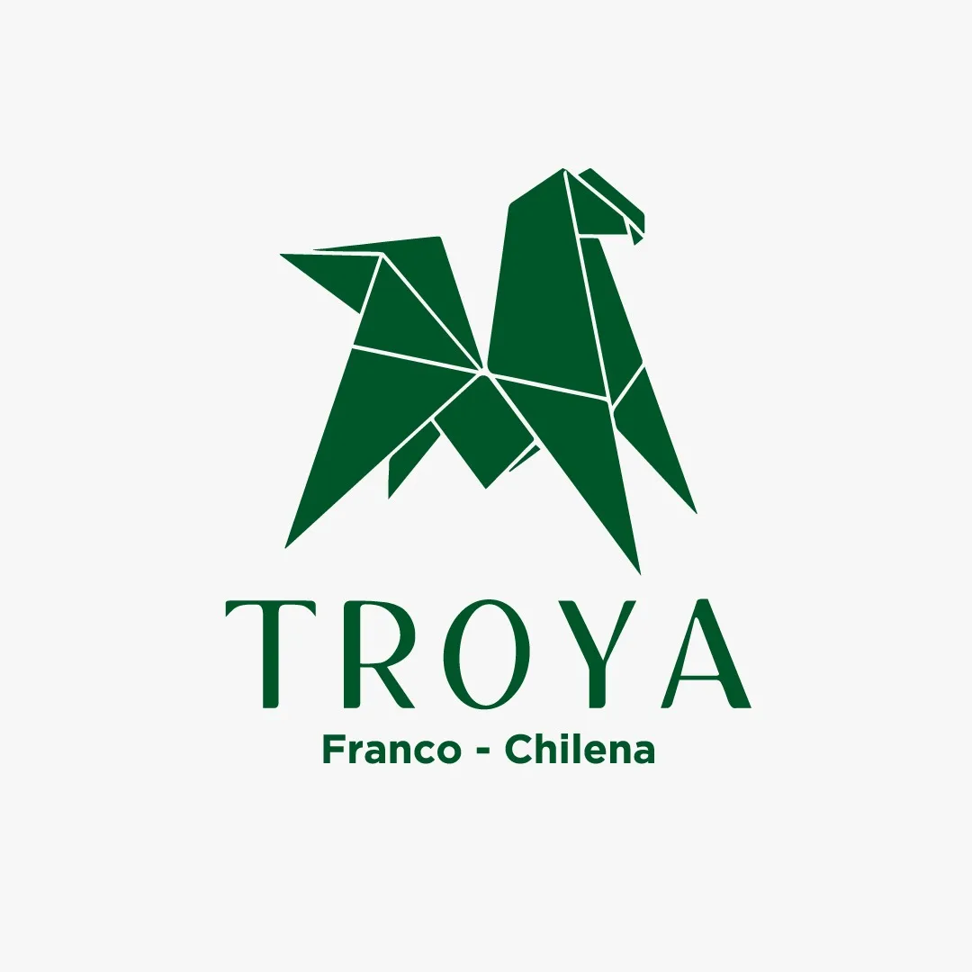 Troya Franco - Chilena