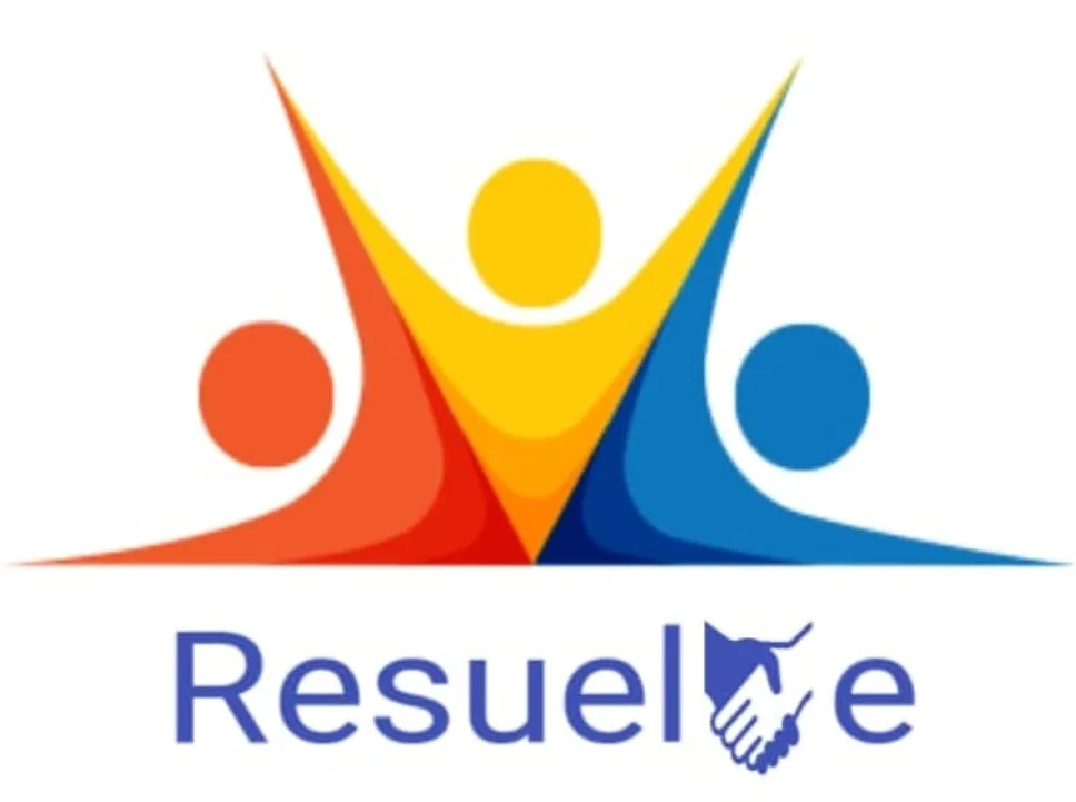 RESUELVE
