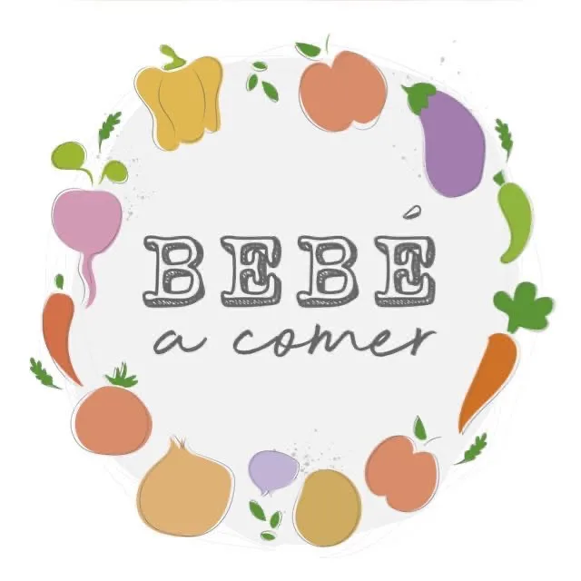 BEBÉ A COMER