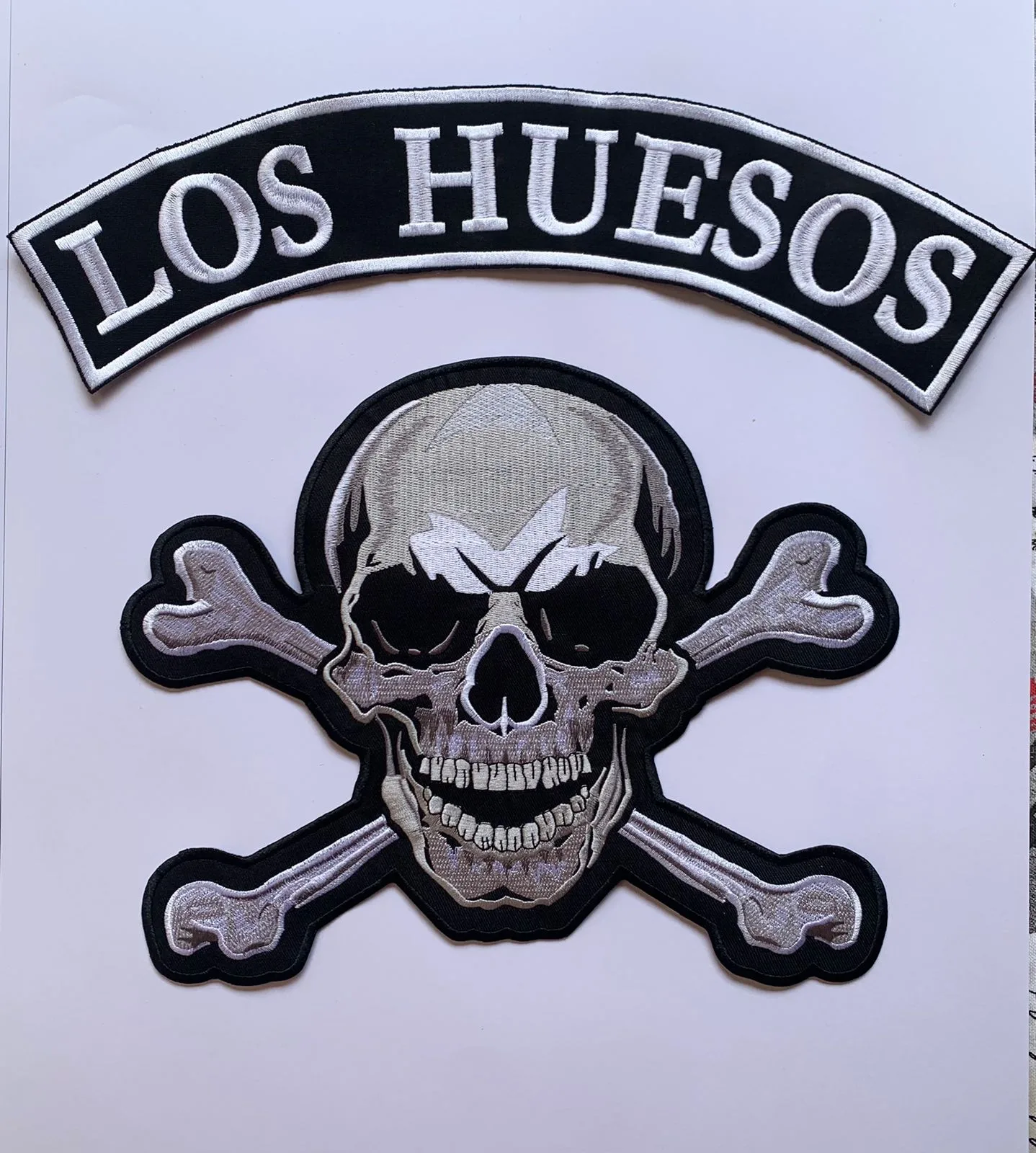 LOS HUESOS