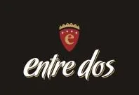 E ENTRE DOS