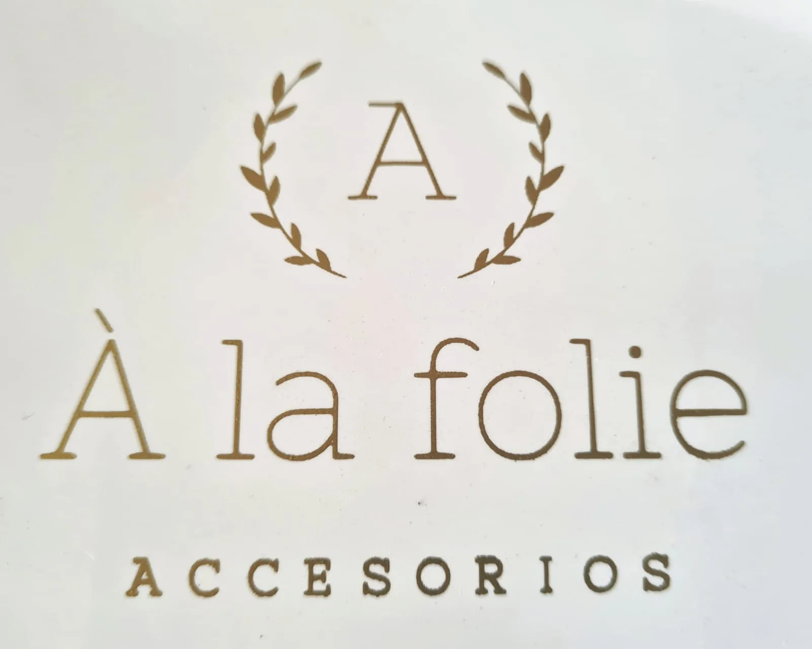 (A) Á LA FOLIE ACCESORIOS