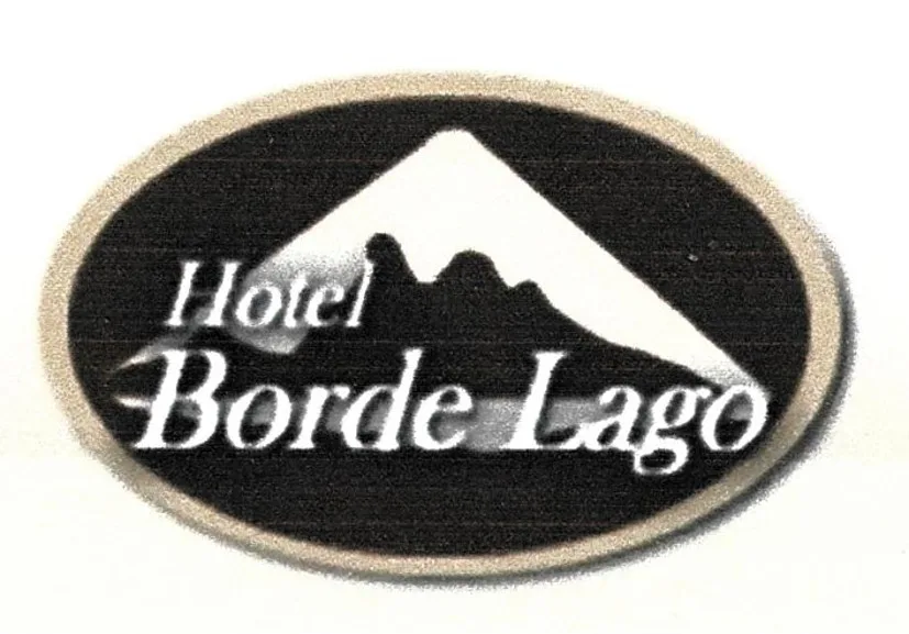HOTEL BORDE LAGO