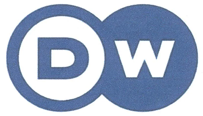 D W