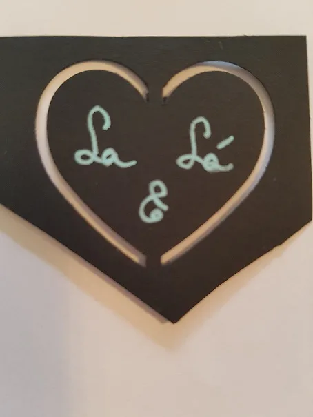 La & Lá